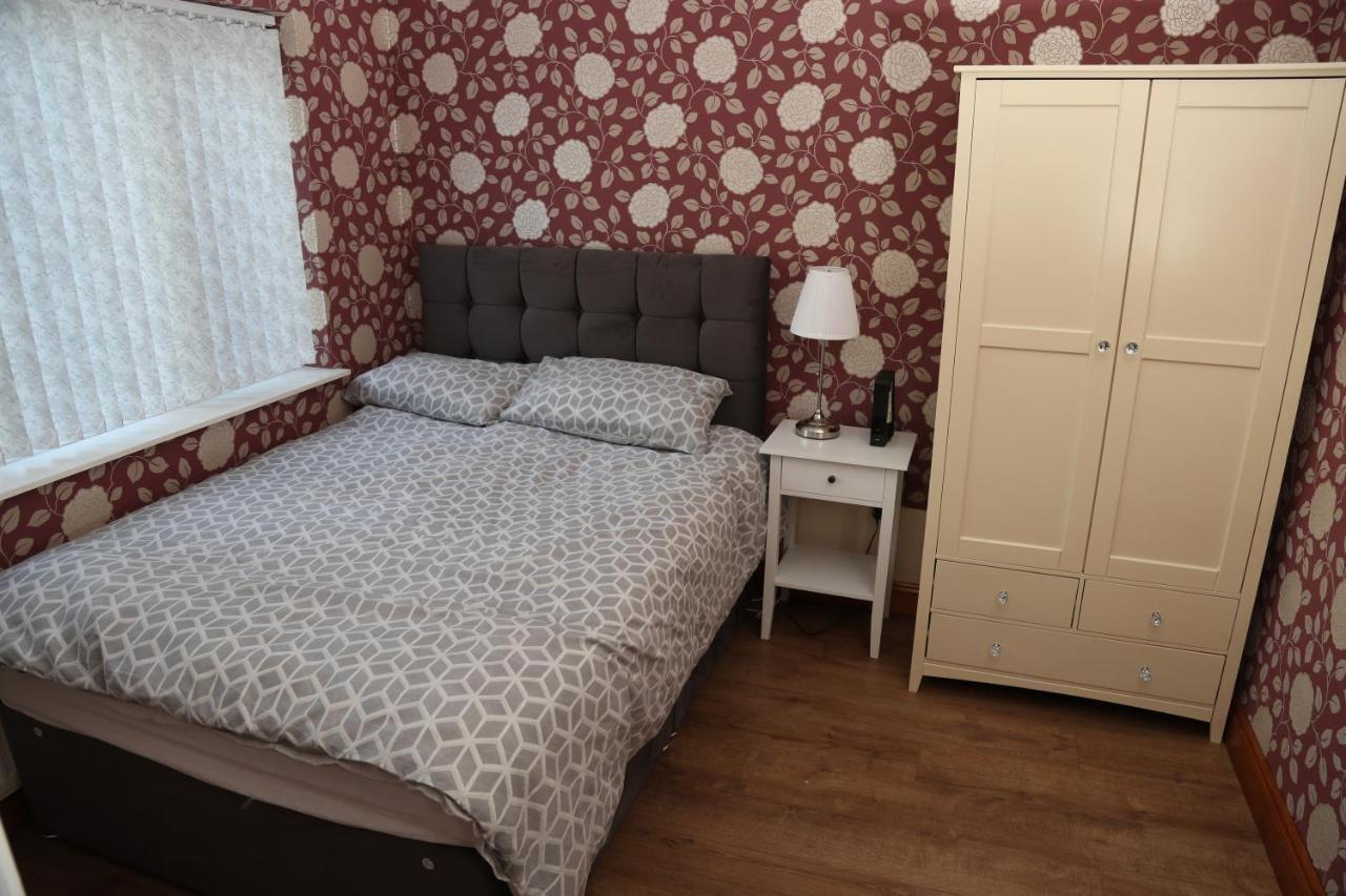 Cosy 3-Bed Bungalow Nec Airport Close To Amenities Birmingham Kültér fotó